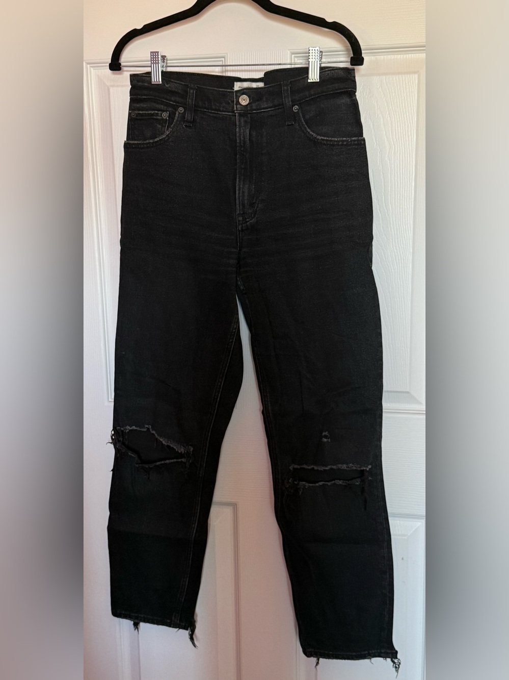 Abercrombie & Fitch Black High Rise-The Mom Jeans